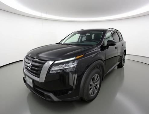 Super Black 2025 Nissan Pathfinder SV FWD