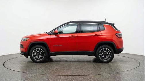 Red Hot Pearlcoat 2025 Jeep Compass Trailhawk
