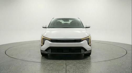 Snow White Pearl 2025 Kia K4 LXS