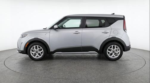 Gravity Gray 2025 Kia Soul LX