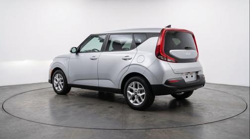 Gravity Gray 2025 Kia Soul LX