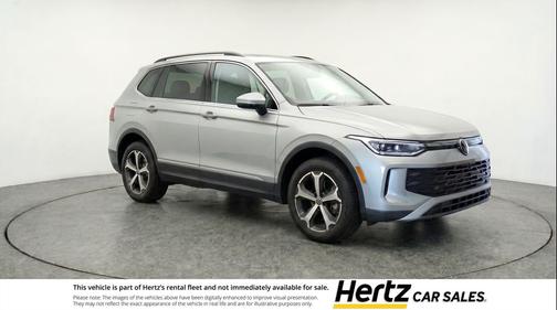 Platinum Gray Metallic 2026 Volkswagen Tiguan 2.0T SE