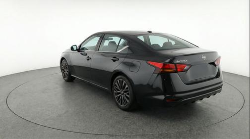 Super Black 2025 Nissan Altima SV FWD