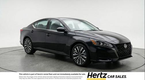 Super Black 2025 Nissan Altima SV FWD