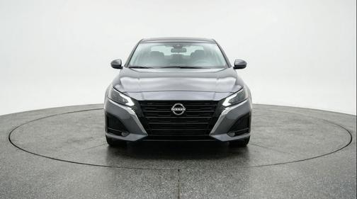 Gun Metallic 2025 Nissan Altima SV FWD