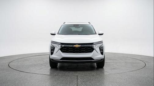 Summit White 2025 Chevrolet Trax LT