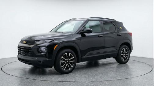Mosaic Black Metallic 2025 Chevrolet Trailblazer LT