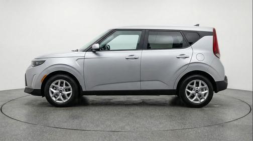 Steel Gray 2025 Kia Soul LX