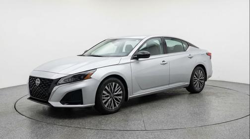 Brilliant Silver Metallic 2026 Nissan Altima SV FWD