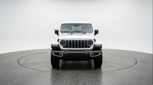 Bright White Clearcoat 2025 Jeep Wrangler 4-Door Sahara 4x4