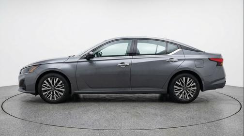 Gun Metallic 2025 Nissan Altima SV FWD