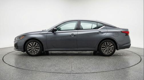 Gun Metallic 2025 Nissan Altima SV FWD