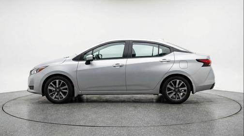 Brilliant Silver Metallic 2025 Nissan Versa 1.6 SV