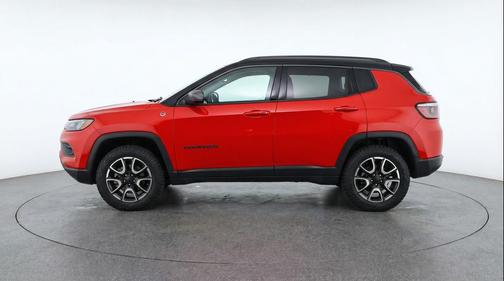 Red Hot Pearlcoat 2025 Jeep Compass Trailhawk