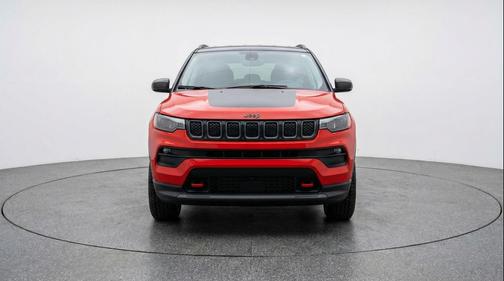 Red Hot Pearlcoat 2025 Jeep Compass Trailhawk