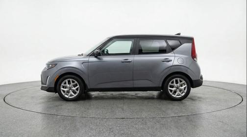 Gravity Gray 2025 Kia Soul LX
