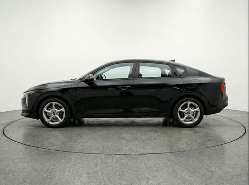 Aurora Black Pearl 2025 Kia K4 LXS