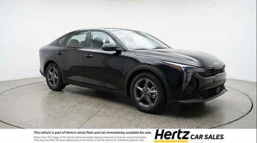 Aurora Black Pearl 2025 Kia K4 LXS