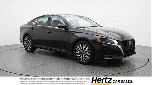 Super Black 2025 Nissan Altima SV FWD