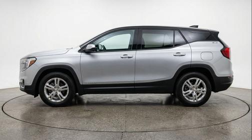 Sterling Gray Metallic 2024 GMC Terrain SLE