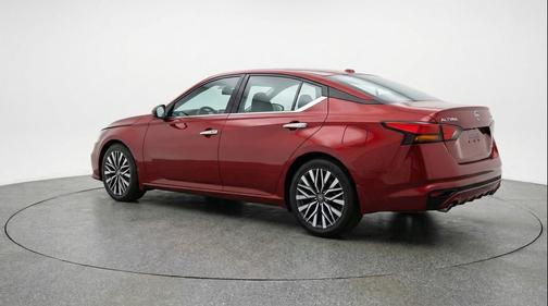 Scarlet Ember Tintcoat 2025 Nissan Altima SV FWD