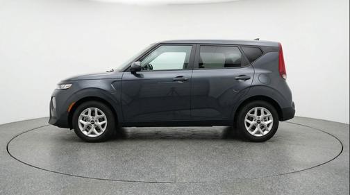 Gravity Gray 2025 Kia Soul LX