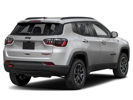 Silver Zynith Metallic Clearcoat 2025 Jeep Compass Trailhawk