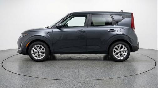 Gravity Gray 2025 Kia Soul LX