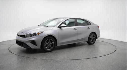 Steel Gray 2025 Kia K4 LXS
