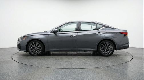 Gun Metallic 2025 Nissan Altima SV FWD