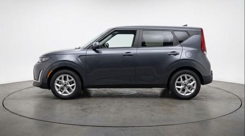 Gravity Gray 2025 Kia Soul LX