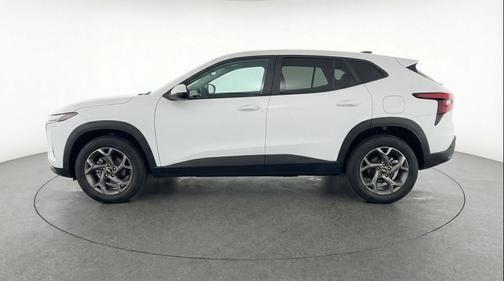 Summit White 2025 Chevrolet Trax LT