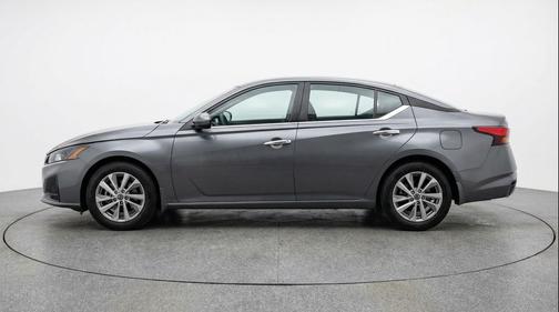Gun Metallic 2025 Nissan Altima SV FWD