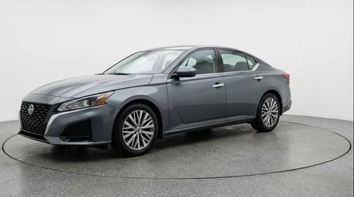 Gun Metallic 2025 Nissan Altima SV FWD
