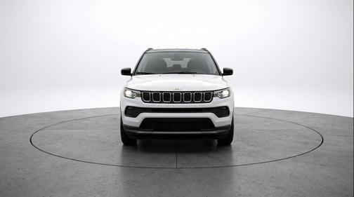 Bright White Clearcoat 2025 Jeep Compass Limited