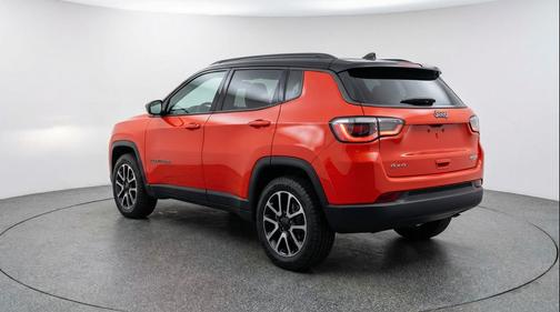 Red Hot Pearlcoat 2025 Jeep Compass Trailhawk
