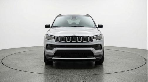 Silver Zynith Metallic Clearcoat 2025 Jeep Compass Limited