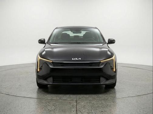 Aurora Black Pearl 2025 Kia K4 LXS