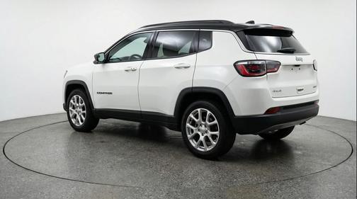 Bright White Clearcoat 2025 Jeep Compass Limited