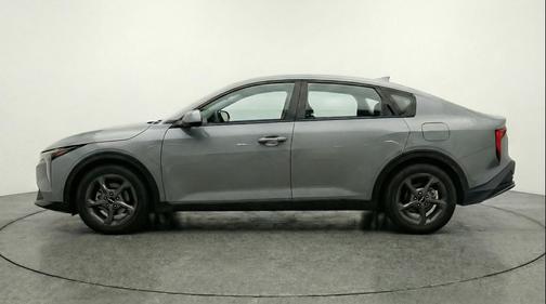 Interstellar Gray 2025 Kia K4 LXS