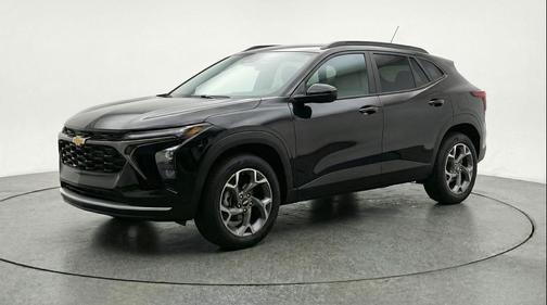 Mosaic Black Metallic 2025 Chevrolet Trax LT