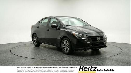 Super Black 2025 Nissan Versa 1.6 SV