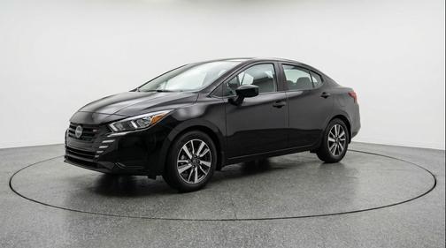 Super Black 2025 Nissan Versa 1.6 SV