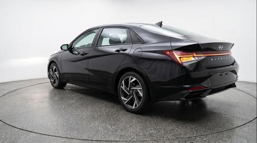 Abyss Black 2025 Hyundai ELANTRA SEL