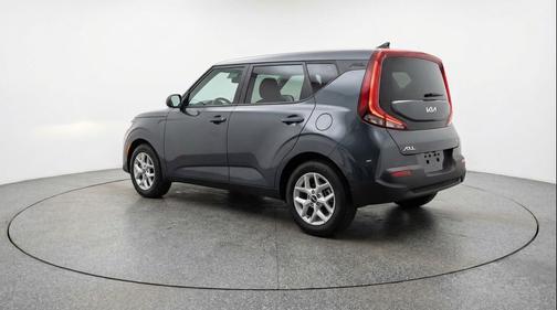 Gravity Gray 2025 Kia Soul LX