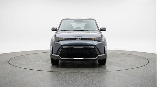 Gravity Gray 2025 Kia Soul LX