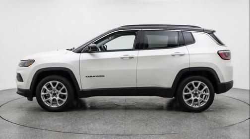 Bright White Clearcoat 2025 Jeep Compass Limited