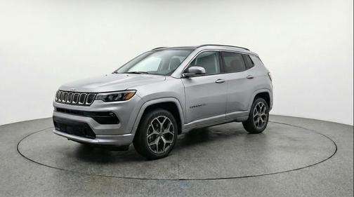 Silver Zynith Metallic Clearcoat 2025 Jeep Compass Limited