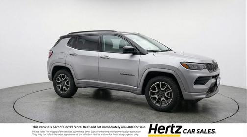 Silver Zynith Metallic Clearcoat 2025 Jeep Compass Trailhawk