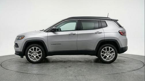 Silver Zynith Metallic Clearcoat 2025 Jeep Compass Limited